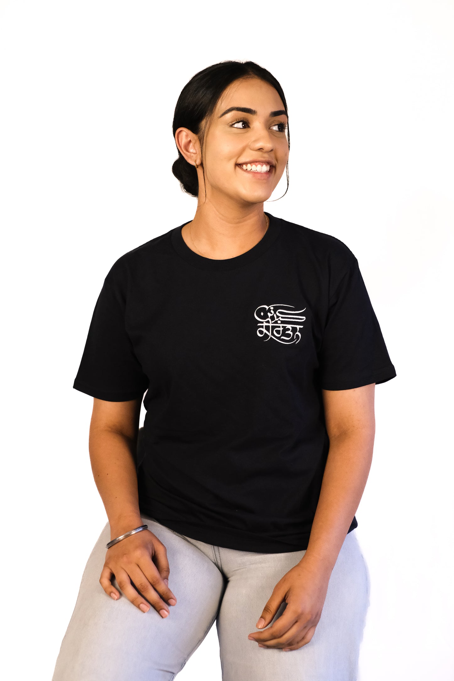 Keertan Emroidered T-shirt